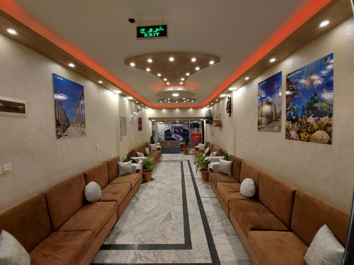 Zuwwar Aqaba Hotell Exteriör bild