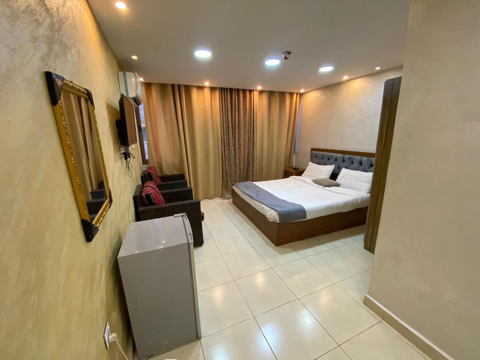 Zuwwar Aqaba Hotell Exteriör bild