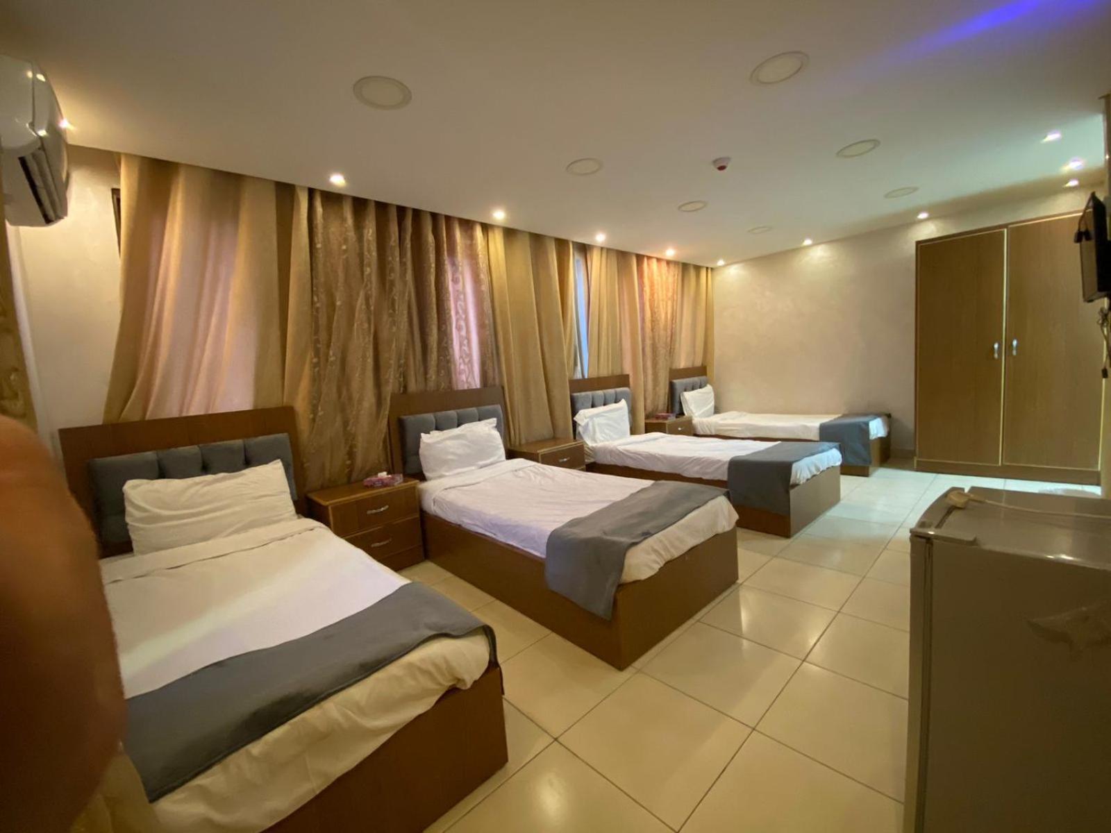 Zuwwar Aqaba Hotell Exteriör bild