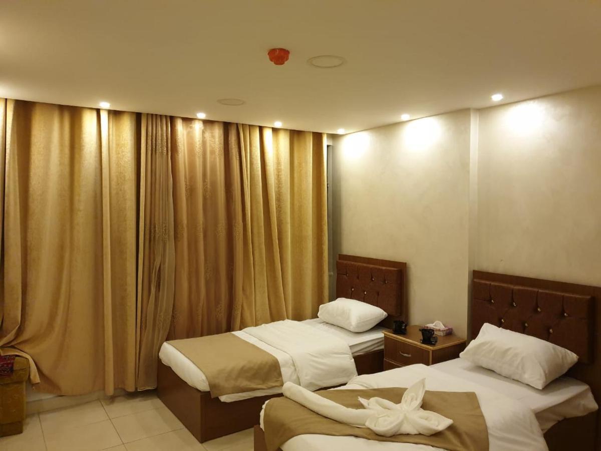 Zuwwar Aqaba Hotell Exteriör bild