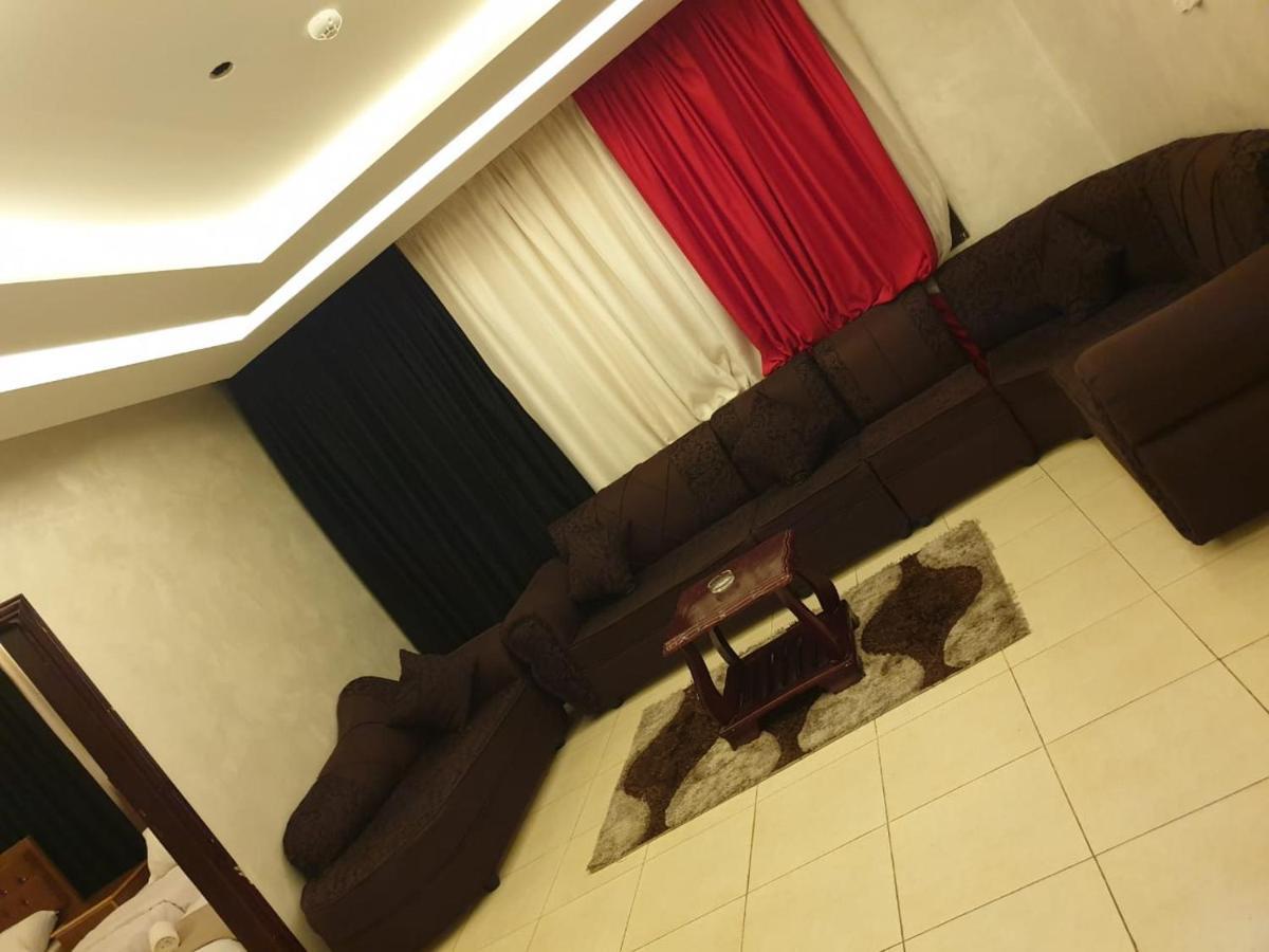 Zuwwar Aqaba Hotell Exteriör bild