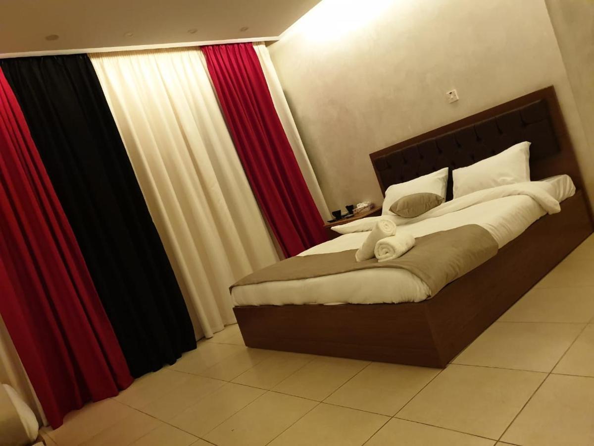 Zuwwar Aqaba Hotell Exteriör bild