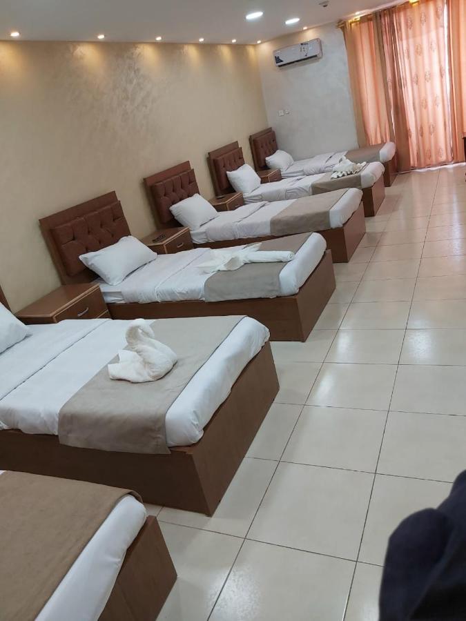 Zuwwar Aqaba Hotell Exteriör bild