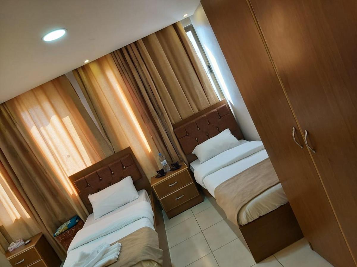 Zuwwar Aqaba Hotell Exteriör bild