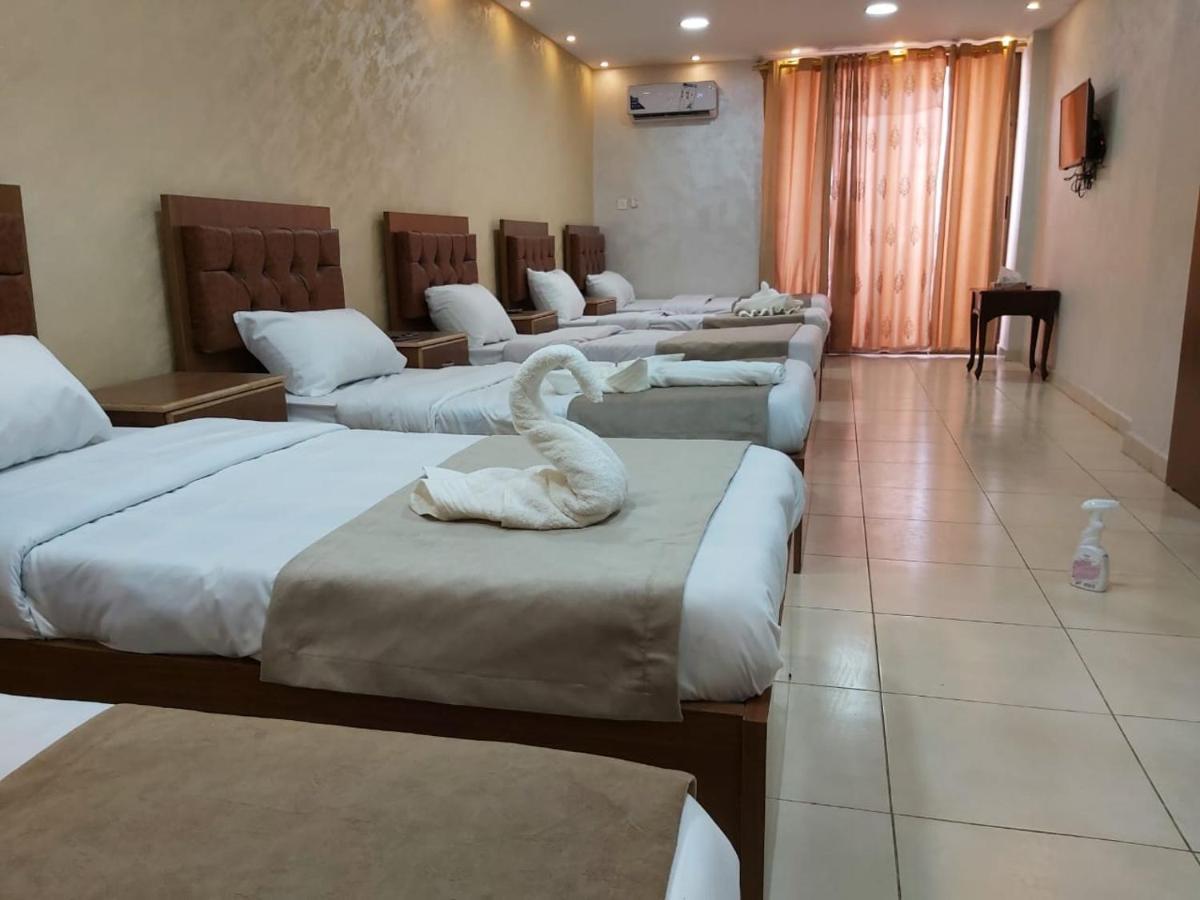 Zuwwar Aqaba Hotell Exteriör bild
